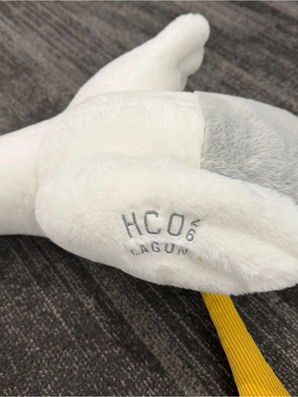 Target Pillowfort X Hollister Sam The Seagull Weighted Plush 2026 New IN HAND - Picture 2 of 4